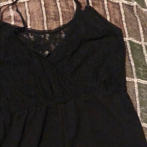 Used shorts jumpsuit by divided sizeM - Picture 3 of 8